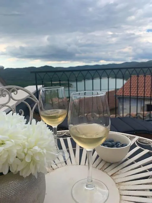 Villa Vista Lago, Perfect Hideaway Sculci